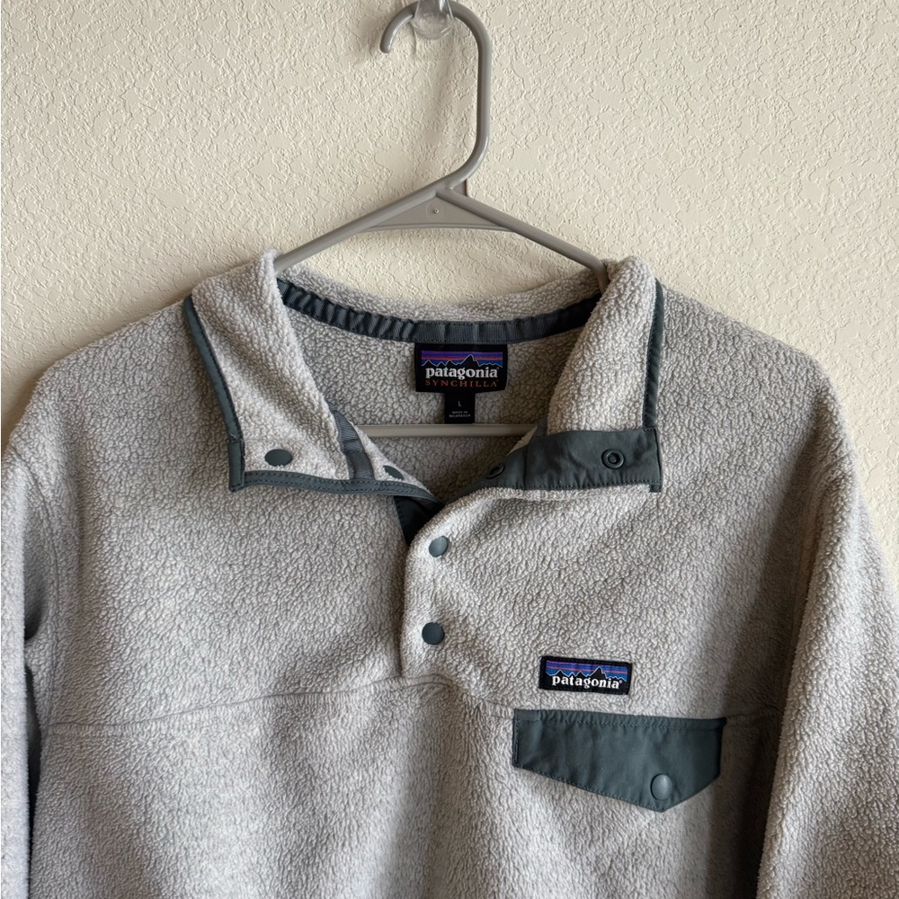 Women's Lightweight Synchilla Snap-T Pullover - Oatmeal Heather w/Nouveau Green - Picture 5 of 8